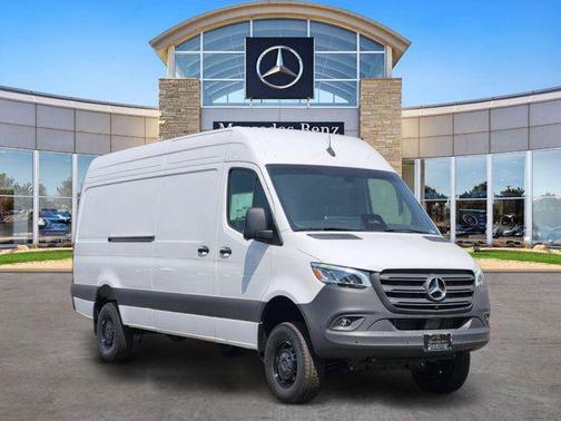 Arctic White 2026 Mercedes-Benz Sprinter 2500 Cargo 170 WB