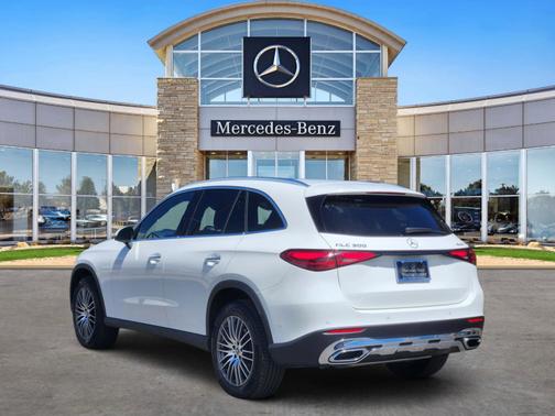Polar White 2026 Mercedes-Benz GLC 300 4MATIC