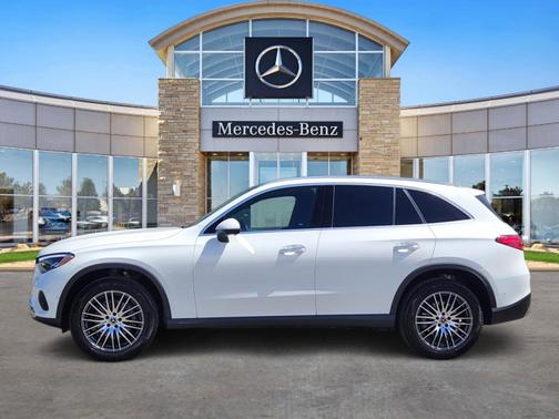 Polar White 2026 Mercedes-Benz GLC 300 4MATIC