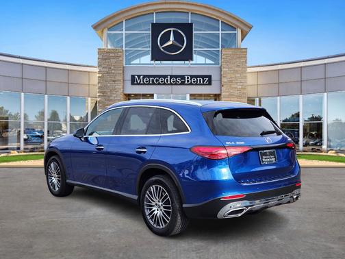 2025 Mercedes-Benz GLC 300 4MATIC