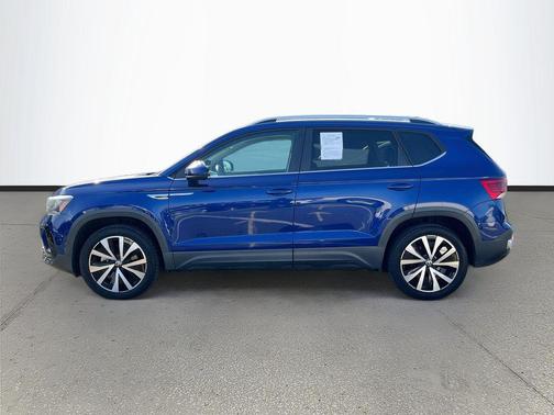 Dusk Blue Metallic 2022 Volkswagen Taos 1.5T SE