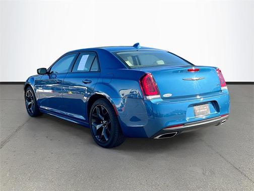 2023 Chrysler 300 Touring
