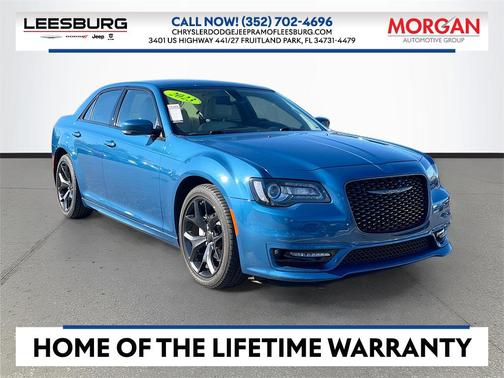 2023 Chrysler 300 Touring