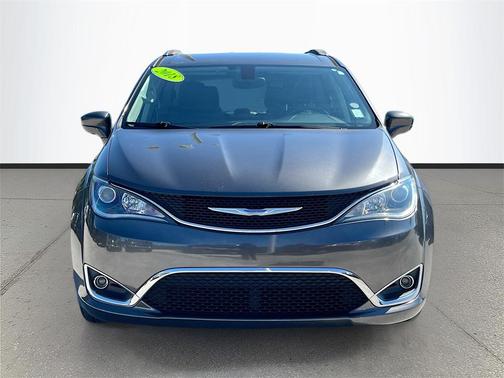 2018 Chrysler Pacifica Touring-L