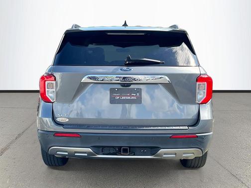 Carbonized Gray Metallic 2022 Ford Explorer XLT