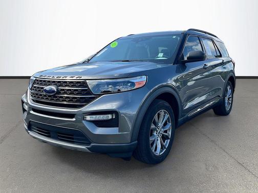 Carbonized Gray Metallic 2022 Ford Explorer XLT