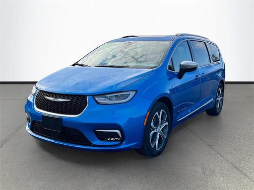 2026 Chrysler Pacifica L