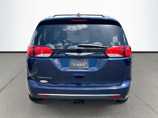 Jazz Blue Pearlcoat 2017 Chrysler Pacifica Touring-L
