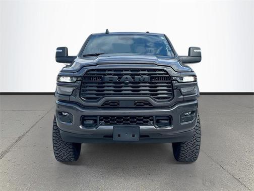 2025 RAM 2500 Big Horn Crew Cab 4x4 6'4' Box