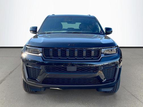 2026 Jeep Grand Cherokee Altitude