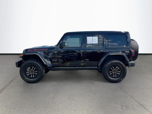 Black Clearcoat 2025 Jeep Wrangler Rubicon