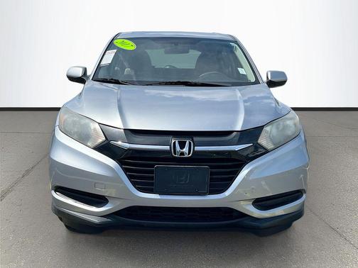 Lunar Silver Metallic 2017 Honda HR-V LX