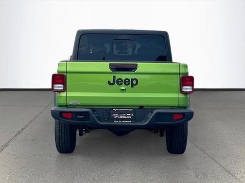 2025 Jeep Gladiator Sport S