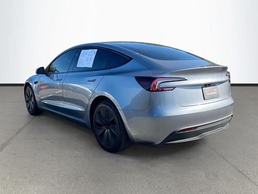 2025 Tesla Model 3 Long Range
