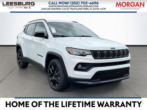 Bright White Clearcoat 2026 Jeep Compass Latitude