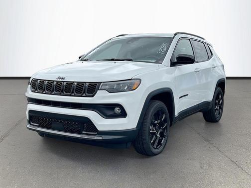 Bright White Clearcoat 2026 Jeep Compass Latitude
