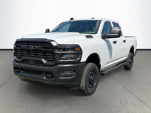 2026 RAM 2500 Tradesman Crew Cab 4x4 6'4' Box
