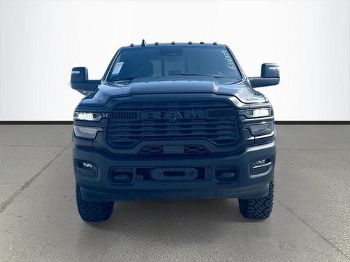 2025 RAM 2500 Tradesman Crew Cab 4x4 6'4' Box