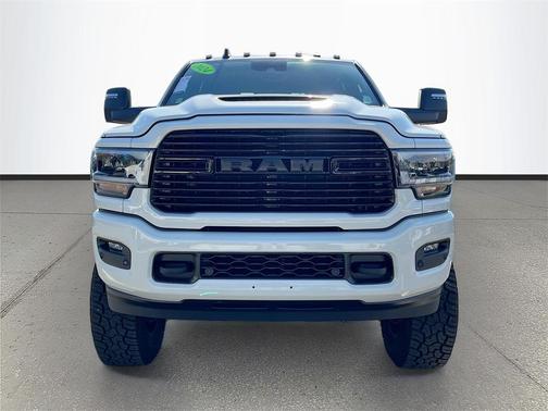 2024 RAM 2500 Laramie Crew Cab 4x4 6'4' Box
