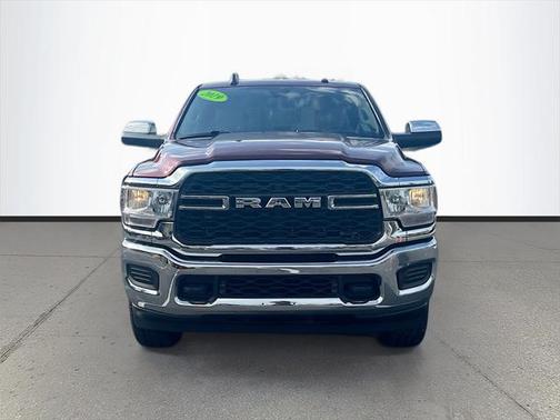 2019 RAM 2500 Tradesman Crew Cab 4x4 6'4' Box