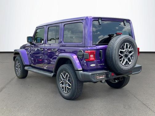 Reign 2026 Jeep Wrangler 4-Door Sahara 4x4