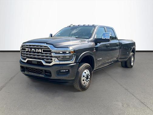 2025 RAM 3500 Limited Crew Cab 4x4 8' Box