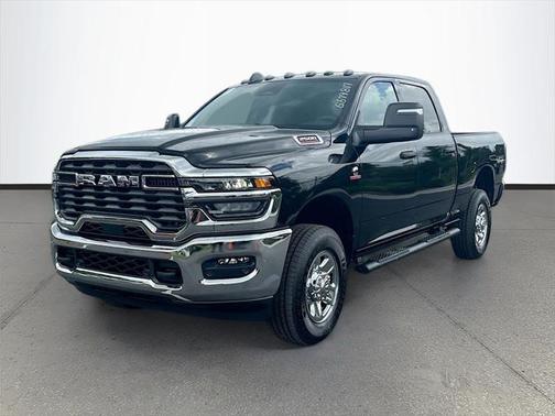 2025 RAM 2500 Tradesman Crew Cab 4x4 6'4' Box