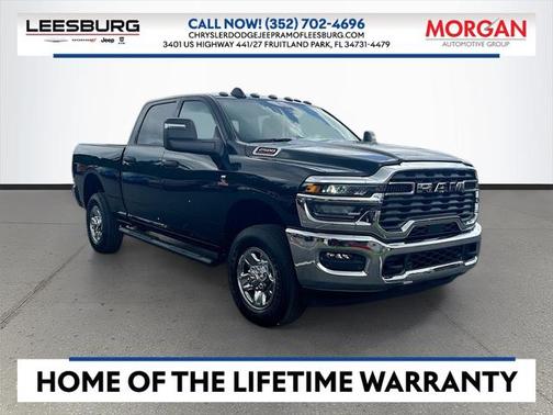 2025 RAM 2500 Tradesman Crew Cab 4x4 6'4' Box