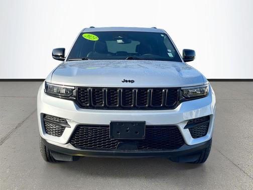 Silver Zynith 2023 Jeep Grand Cherokee Altitude