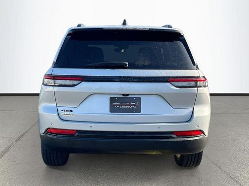 Silver Zynith 2023 Jeep Grand Cherokee Altitude