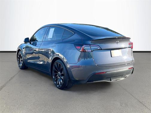 2022 Tesla Model Y Performance Dual Motor All-Wheel Drive