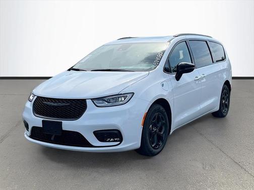 2025 Chrysler Pacifica Hybrid Premium S Appearance Pkg