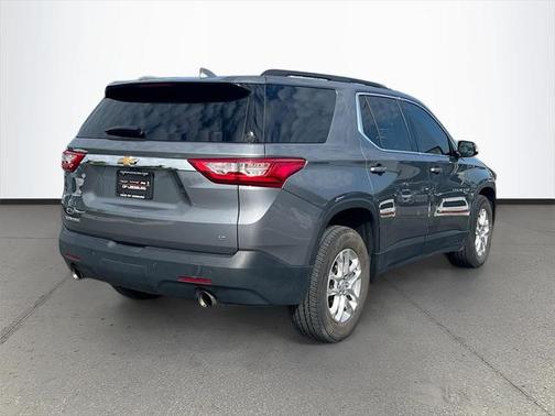 2020 Chevrolet Traverse LT Cloth