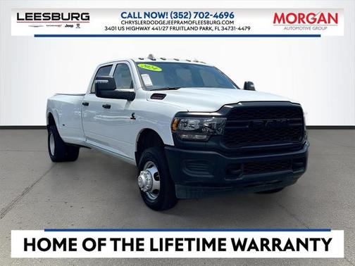 2024 RAM 3500 Tradesman Crew Cab 4x4 8' Box