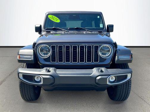 Granite Crystal Metallic Clearcoat 2025 Jeep Wrangler 4xe Sahara