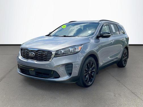 Everlasting Silver 2020 Kia Sorento S