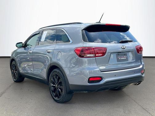 Everlasting Silver 2020 Kia Sorento S