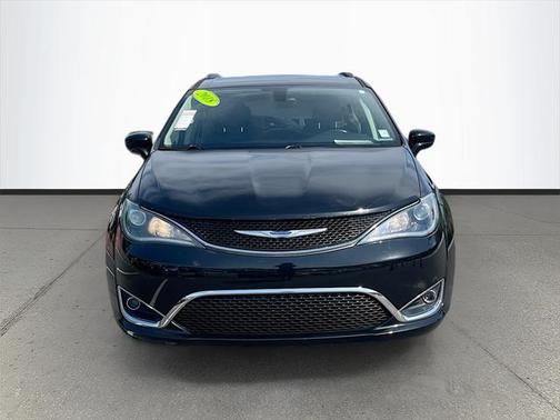 2018 Chrysler Pacifica Touring-L Plus