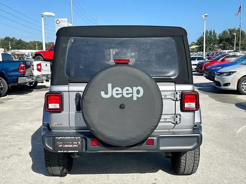 Billet Silver Metallic Clearcoat 2018 Jeep Wrangler Unlimited Sahara