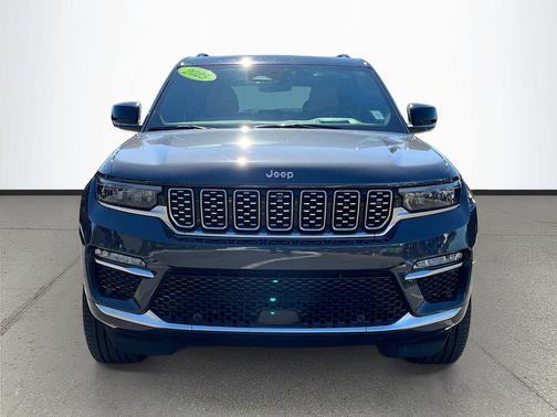 2025 Jeep Grand Cherokee Summit