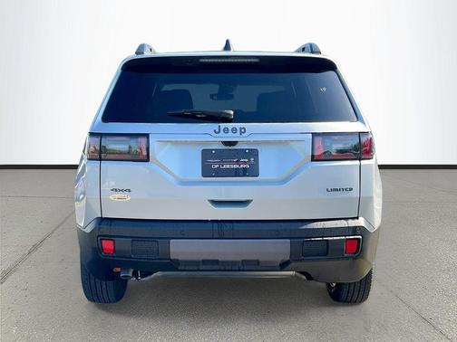 Silver Zynith Clearcoat 2026 Jeep Cherokee Limited