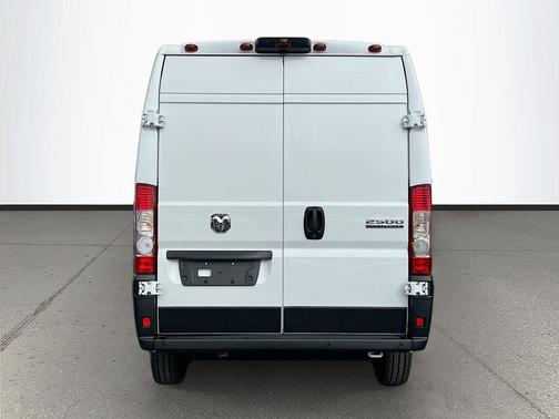 Bright White Clearcoat 2026 RAM ProMaster 2500 Tradesman