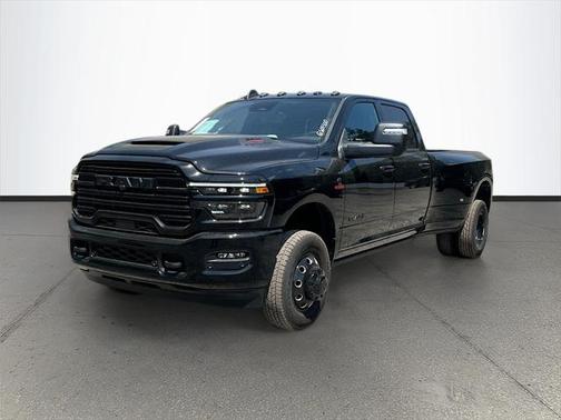 2025 RAM 3500 Laramie Crew Cab 4x4 8' Box