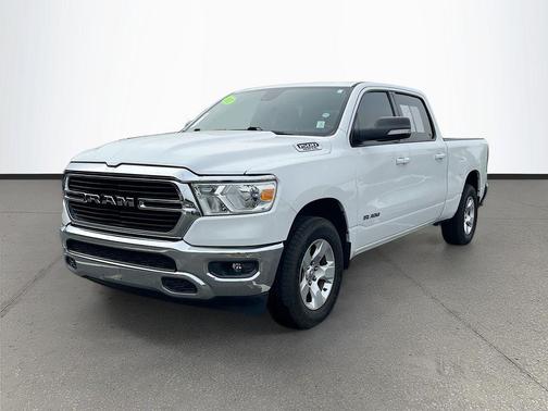 Bright White Clearcoat 2021 RAM 1500 Big Horn/Lone Star