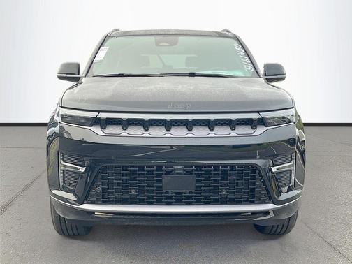 High Gloss Black 2026 Jeep Grand Wagoneer Limited Altitude 4x4