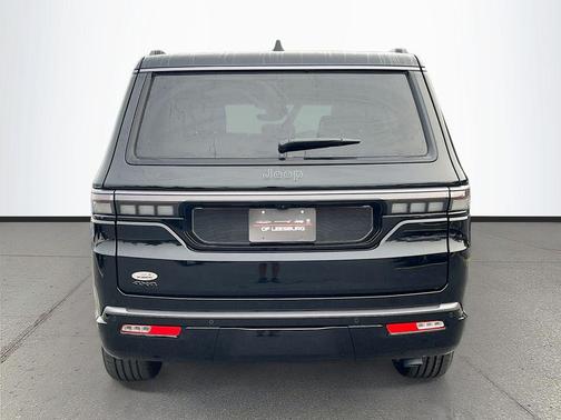 High Gloss Black 2026 Jeep Grand Wagoneer Limited Altitude 4x4