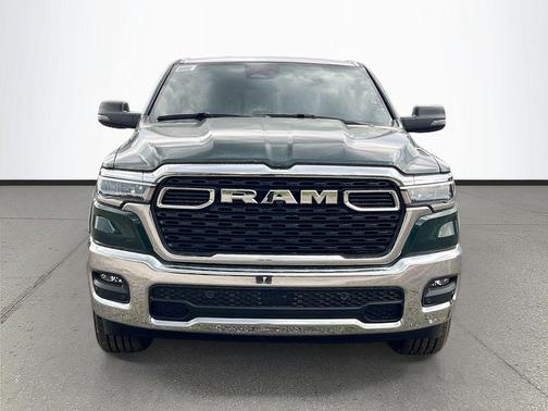 Serrano Green Metallic 2026 RAM 1500 Big Horn/Lone Star