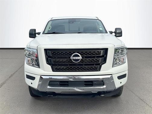 2023 Nissan Titan XD SV