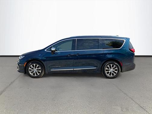 2025 Chrysler Pacifica L