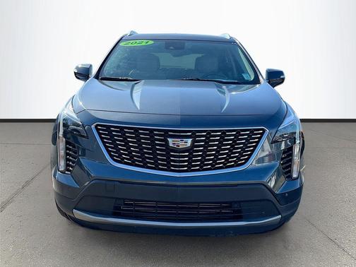 2021 Cadillac XT4 Premium Luxury